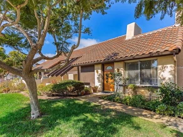 4742 Camino Del Rey