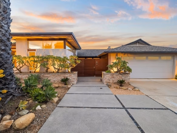 454 Vaquero Lane