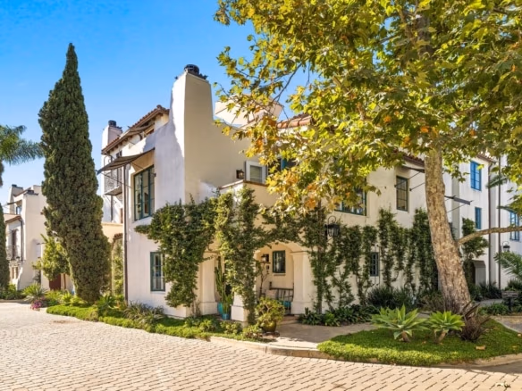 218 Santa Barbara Street, C